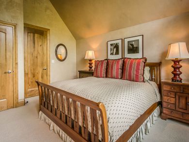 A Snowmass Four Bedrooms Rental with Great Views Available ! A Snowmass Four Bedrooms Rental with Great Views Available !